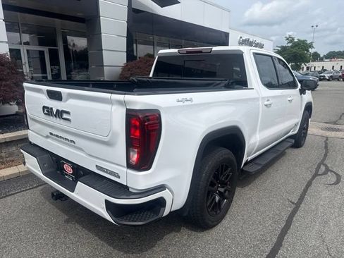 Used 2022 GMC Sierra 1500 Elevation w/ Elevation Premium Package AWD/4WD image 9