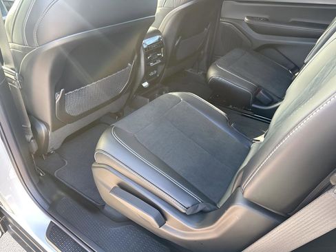 New 2025 Jeep Grand Cherokee L Laredo image 20