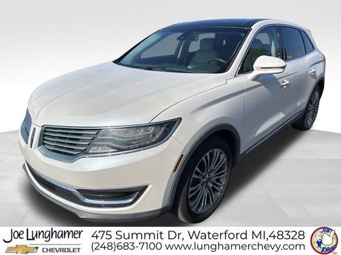 Used 2016 Lincoln MKX Reserve w/ Luxury Package FWD image 8