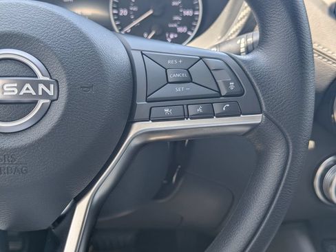 Certified 2025 Nissan Sentra SV w/ Trunk Package FWD image 22