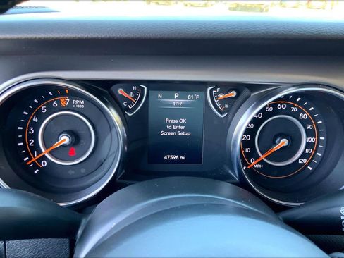 Used 2022 Jeep Wrangler Unlimited Sport image 25