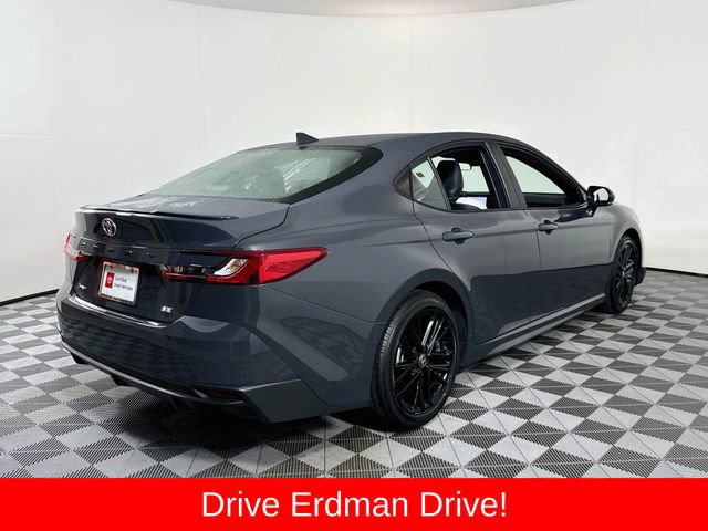 Used 2026 Toyota Camry SE FWD image 23