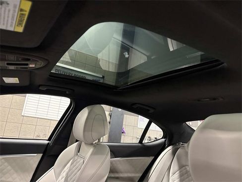 Used 2025 Genesis G70 3.3T Advanced w/ Sport Prestige Package image 31