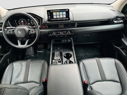 Used 2025 Honda Pilot EX-L image 15