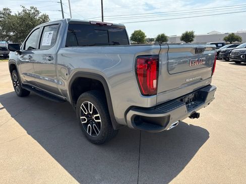 Used 2025 GMC Sierra 1500 AT4 w/ AT4 Premium Package AWD/4WD image 5
