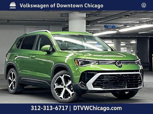 New 2026 Volkswagen Taos SEL image 2