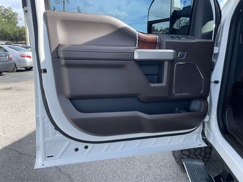 Used 2021 Ford F250 King Ranch w/ King Ranch Ultimate Package AWD/4WD image 43