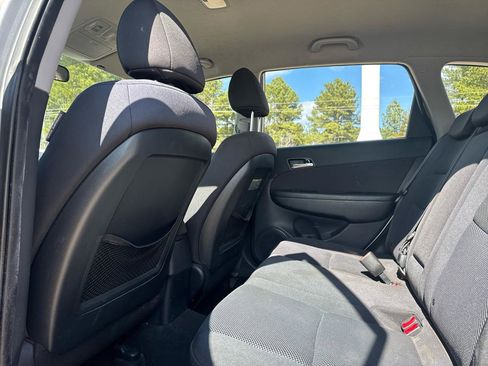 Used 2010 Hyundai Elantra SE w/ Popular Equipment Pkg 2 image 16