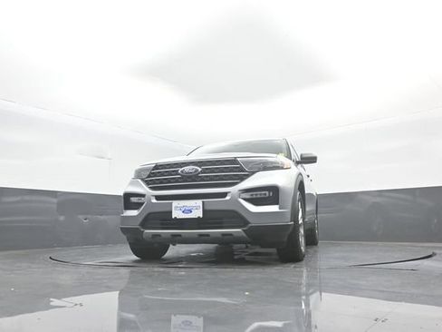 Certified 2023 Ford Explorer XLT w/ Equipment Group 202A AWD/4WD image 36