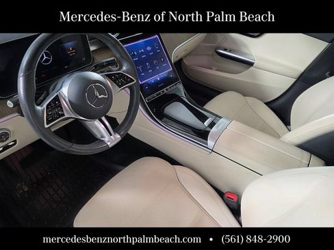 Used 2023 Mercedes-Benz C 300 Sedan image 10