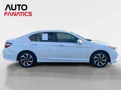 Used 2017 Honda Accord EX-L image 6