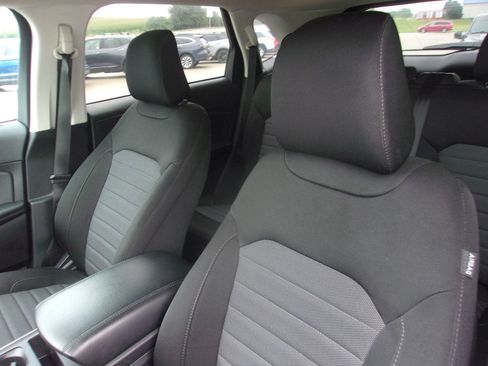 Used 2024 Ford Edge SE AWD/4WD image 11