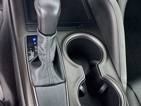 Used 2021 Toyota Camry SE FWD image 22