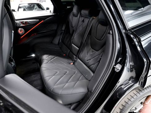Used 2023 BMW XM AWD/4WD image 13