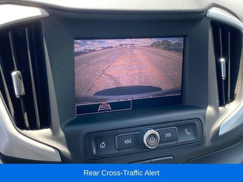 Used 2022 GMC Terrain SLE w/ Driver Convenience Package AWD/4WD image 11