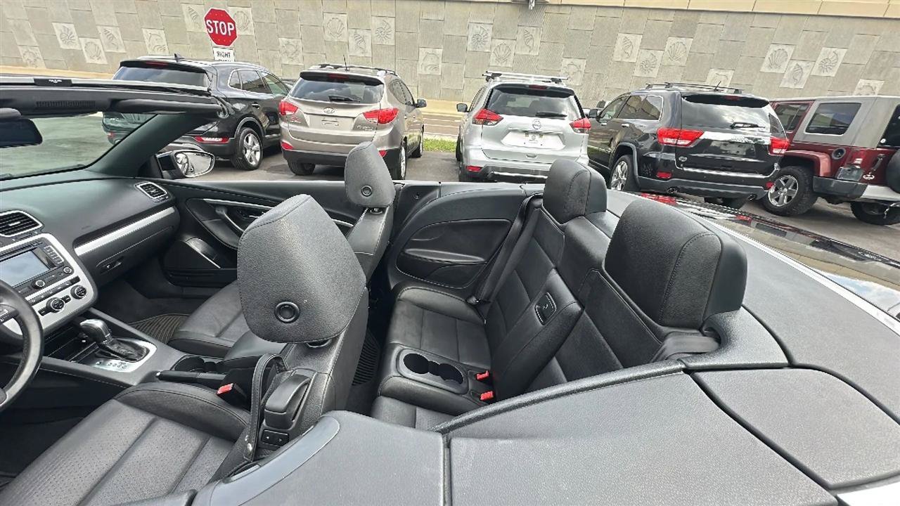 Used 2015 Volkswagen Eos Komfort FWD image 16