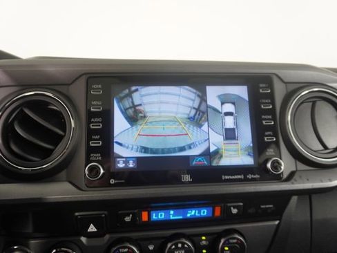 Used 2021 Toyota Tacoma TRD Off-Road w/ TRD Premium Off Road Package image 28