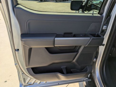 Used 2025 Ford F150 XLT w/ Equipment Group 301A Standard image 15