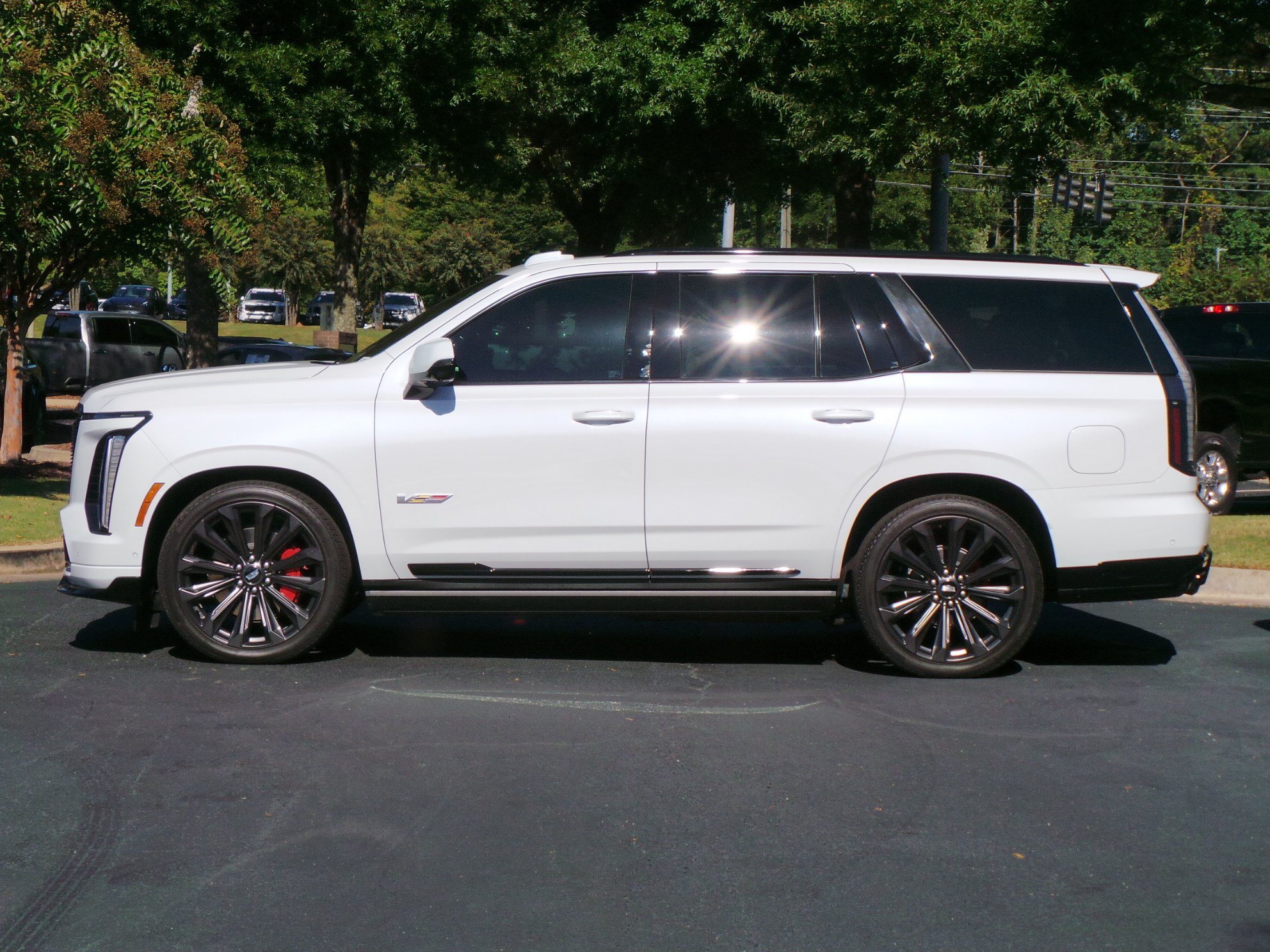 Used 2026 Cadillac Escalade V AWD/4WD image 5