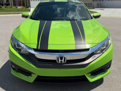 Used 2017 Honda Civic EX-T image 2