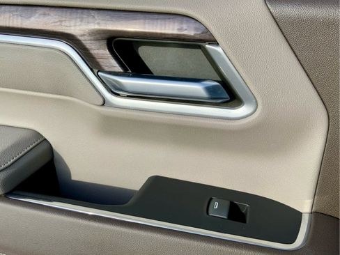 Used 2022 Chevrolet Silverado 1500 LTZ w/ LTZ Premium Package image 61