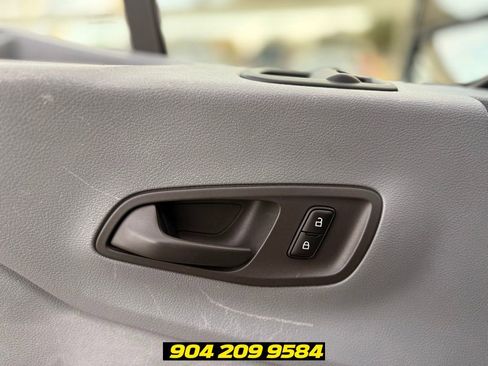 Used 2019 Ford Transit 250 130 Low Roof w/ Exterior Upgrade Package RWD image 12