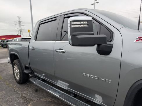 Used 2025 Chevrolet Silverado 2500 LTZ w/ LTZ Plus Package AWD/4WD image 11