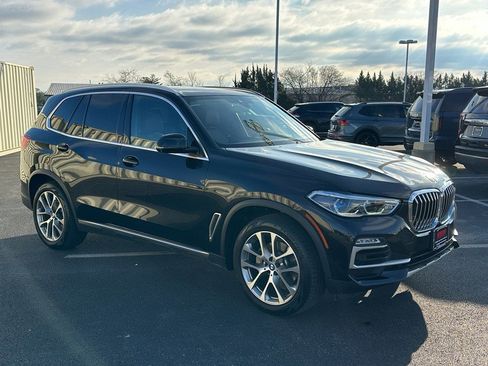 Used 2020 BMW X5 xDrive40i w/ Executive Package image 3