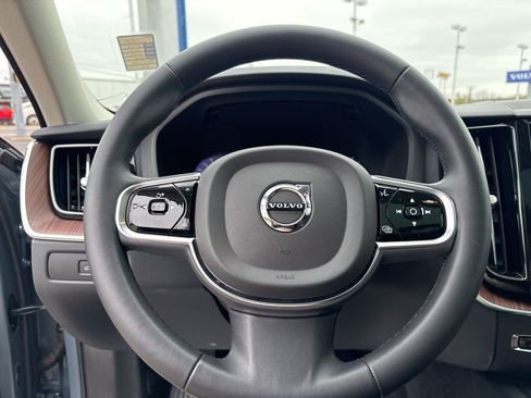 Certified 2023 Volvo XC60 B5 Plus w/ Climate Package AWD/4WD image 22