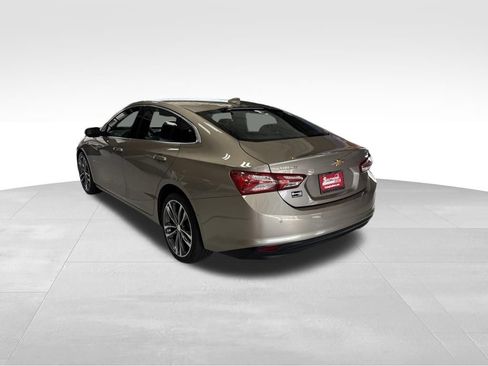 Used 2024 Chevrolet Malibu LT FWD image 3