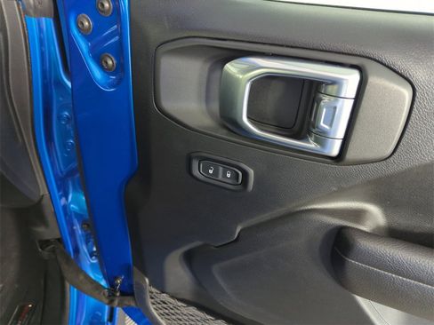 Used 2022 Jeep Wrangler Unlimited Rubicon 4xe image 33