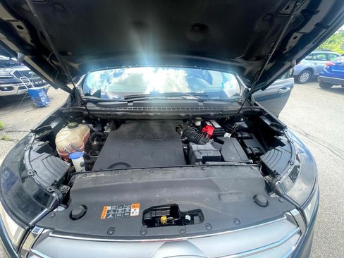 Used 2016 Ford Edge Titanium w/ Equipment Group 301A image 19