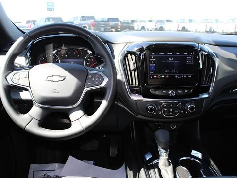 Used 2023 Chevrolet Traverse LT AWD/4WD image 30