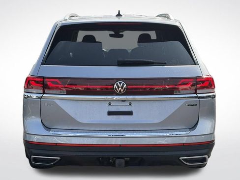 Used 2024 Volkswagen Atlas SEL AWD/4WD image 7