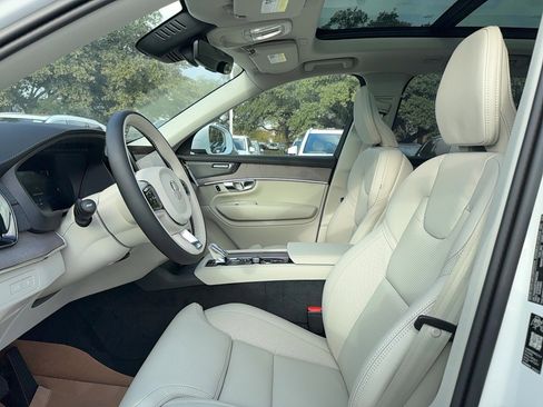 New 2026 Volvo XC90 T8 Ultra image 10