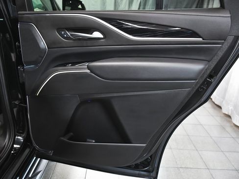 Used 2024 Cadillac Escalade Sport image 13