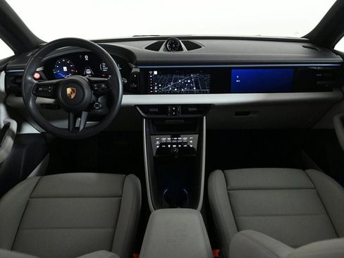 Certified 2025 Porsche Macan Electric image 11