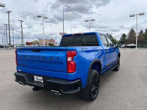 Used 2025 Chevrolet Silverado 1500 LT Trail Boss w/ Convenience Package II image 5