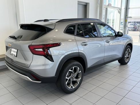 New 2026 Chevrolet Trax LT w/ Driver Confidence Package image 31