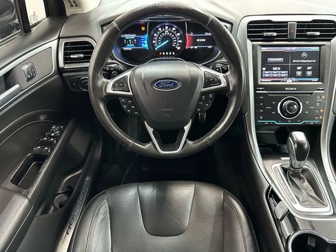 Used 2015 Ford Fusion Titanium image 22