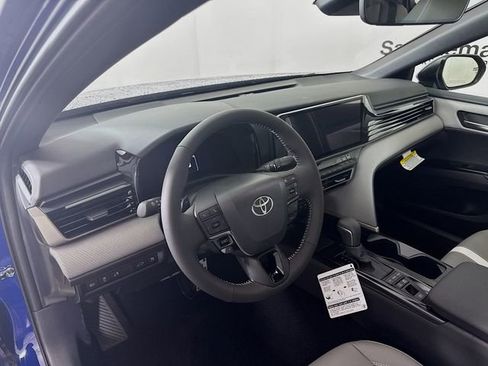 New 2026 Toyota Camry SE image 9