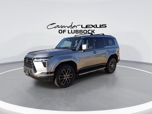 Used 2026 Lexus GX 550 w/ Accessory Package (2T) AWD/4WD image 4
