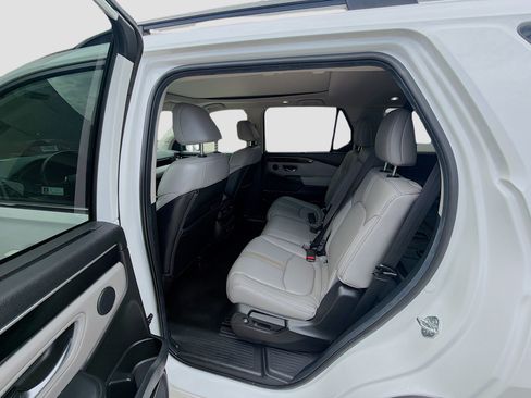 Used 2025 Honda Pilot Touring image 21