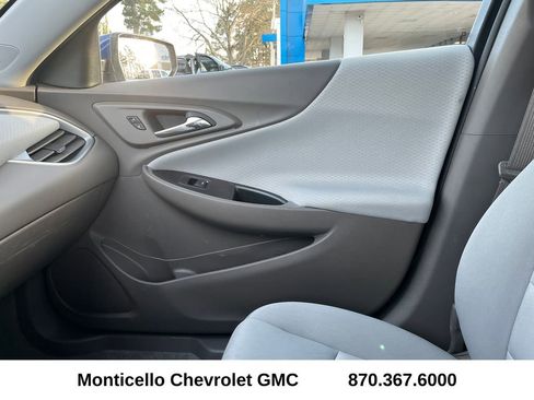 Used 2023 Chevrolet Malibu LT image 18