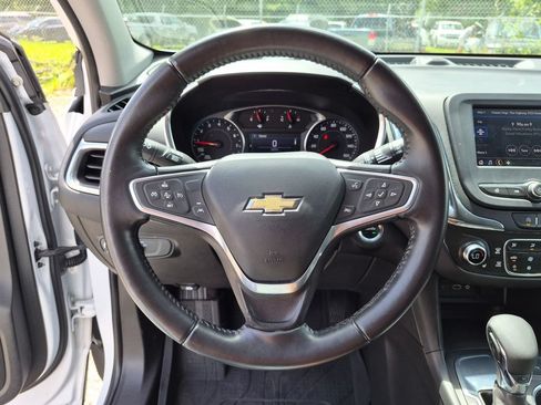 Used 2022 Chevrolet Equinox LT FWD image 14