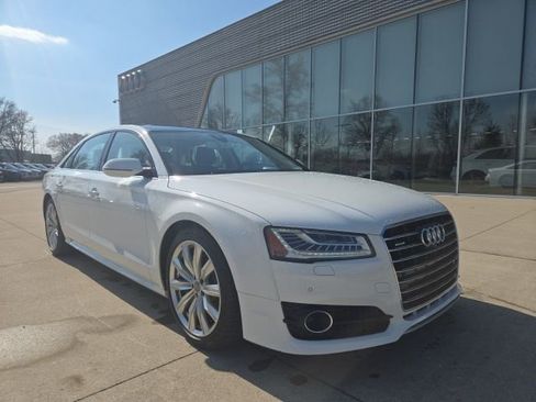 Used 2016 Audi A8 L 4.0T image 7