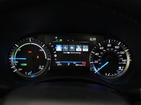 Used 2025 Toyota Highlander XLE AWD/4WD image 25