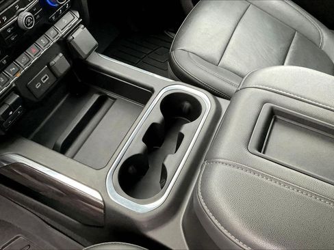 Used 2022 Chevrolet Silverado 2500 LTZ w/ LTZ Plus Package image 17