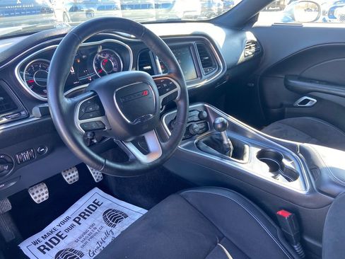 Used 2015 Dodge Challenger R/T Plus image 15