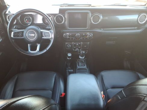Used 2020 Jeep Wrangler Unlimited Sahara AWD/4WD image 12